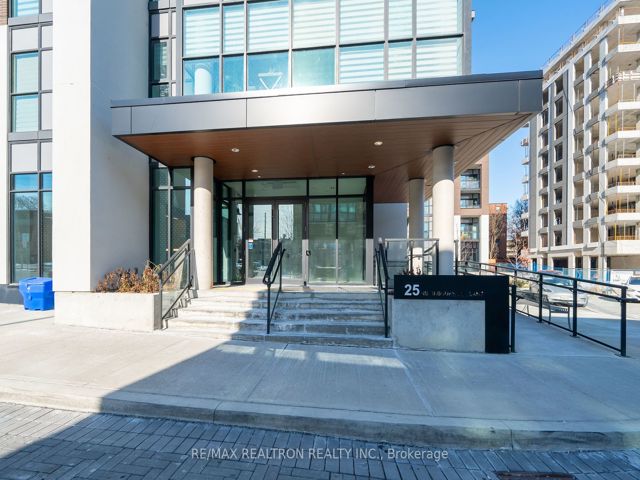 1002 - 25 Neighbourhood Lane