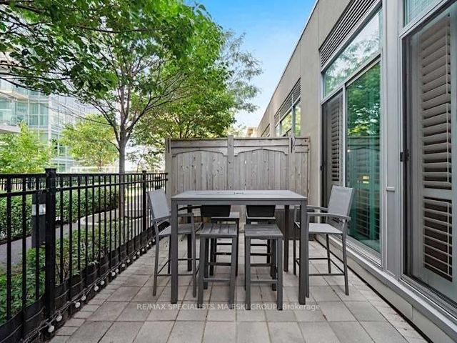 T3 - 165 Legion Rd N