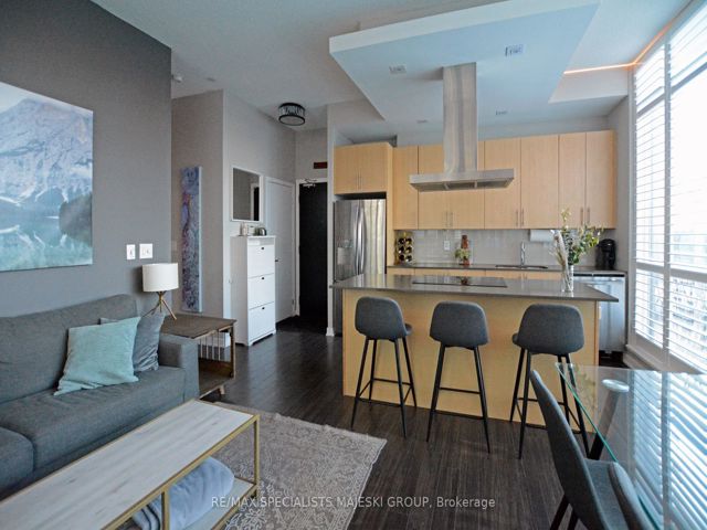 T3 - 165 Legion Rd N