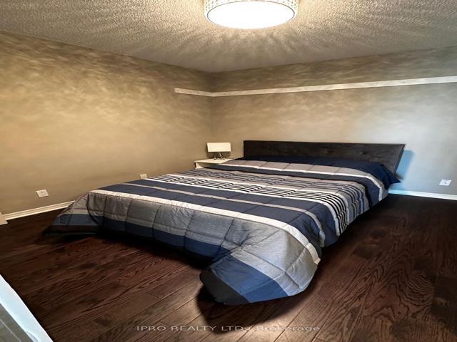 2102 - 2230 Lake Shore Blvd W