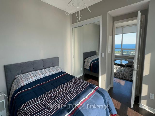 2102 - 2230 Lake Shore Blvd W