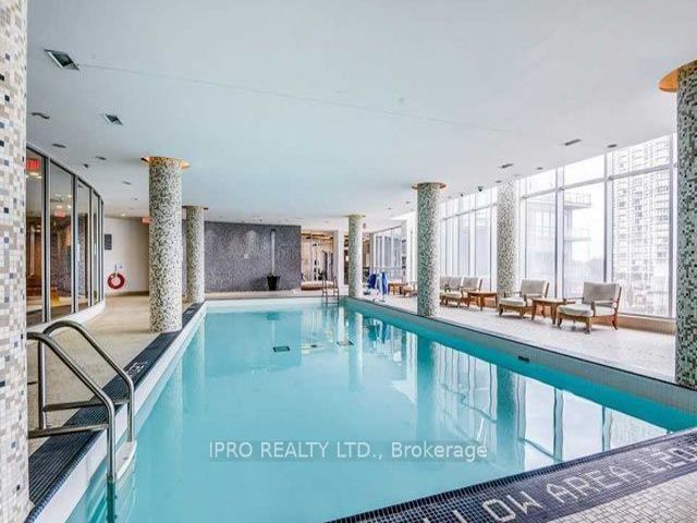 2102 - 2230 Lake Shore Blvd W
