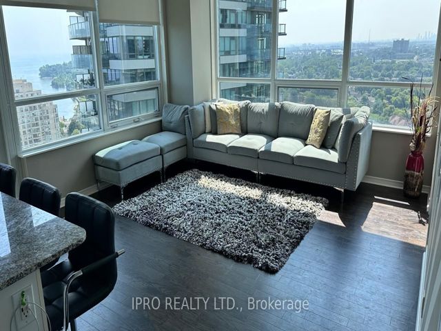 2102 - 2230 Lake Shore Blvd W