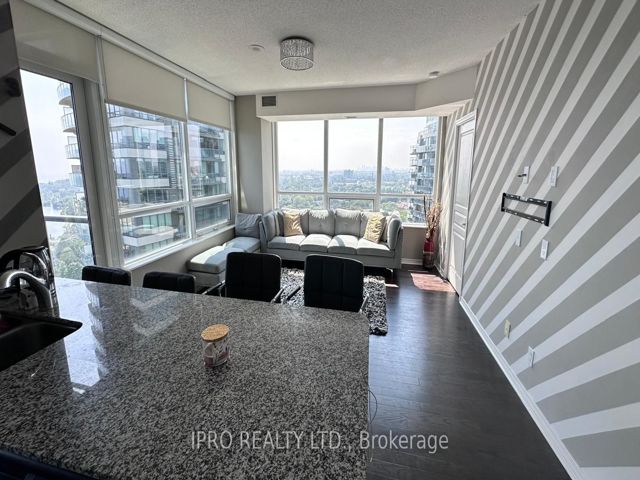 2102 - 2230 Lake Shore Blvd W