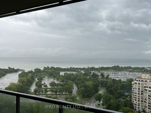 2102 - 2230 Lake Shore Blvd W