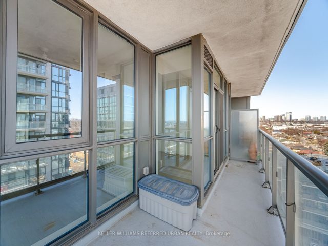903 - 15 Zorra St