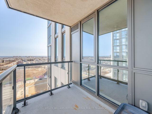 903 - 15 Zorra St