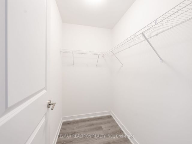 208 - 25 Neighbourhood Lane