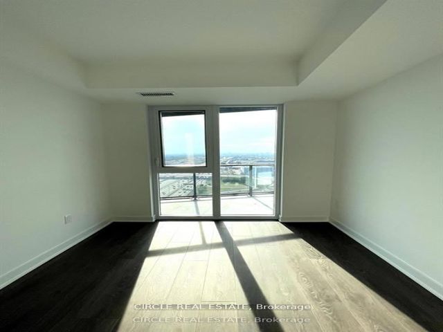 2211 - 36 Zorra St