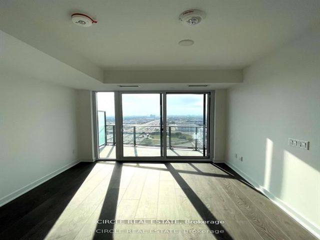 2211 - 36 Zorra St