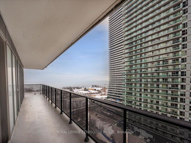 1407 - 70 Annie Craig Dr