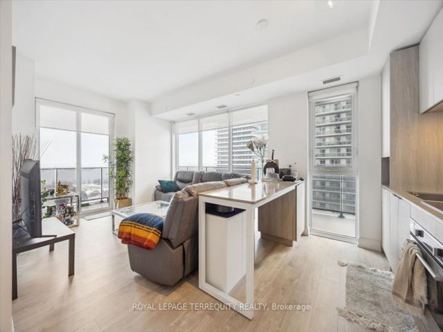 1407 - 70 Annie Craig Dr