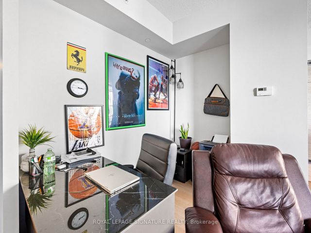 1501 - 59 Annie Craig Dr
