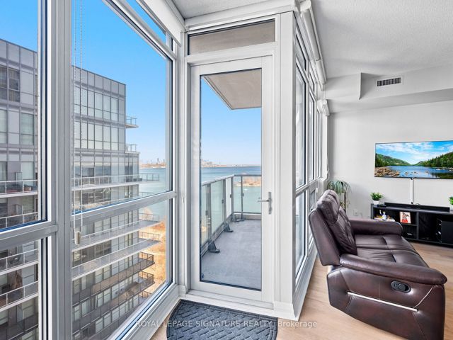 1501 - 59 Annie Craig Dr