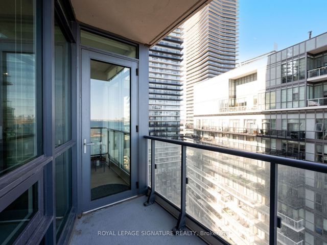 1501 - 59 Annie Craig Dr