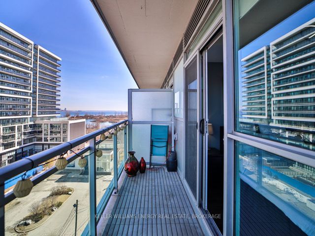 606 - 33 Shore Breeze Dr
