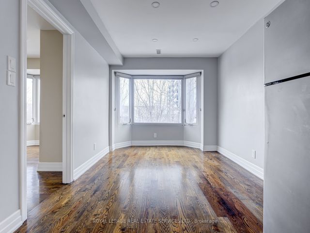 3 - 2312 Lake Shore Blvd W