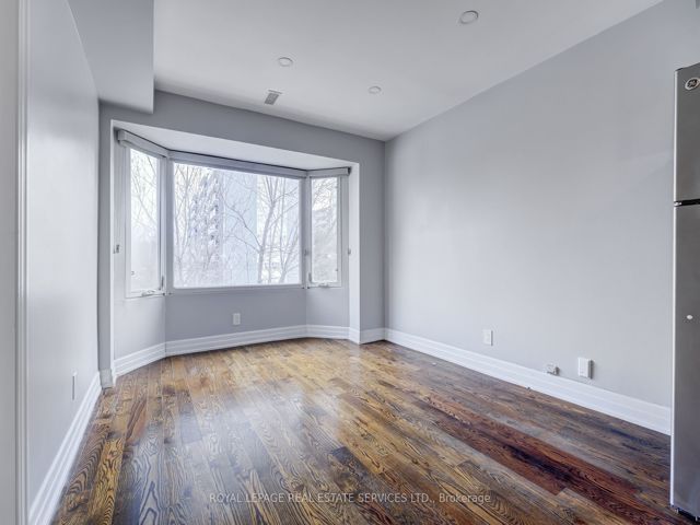 3 - 2312 Lake Shore Blvd W