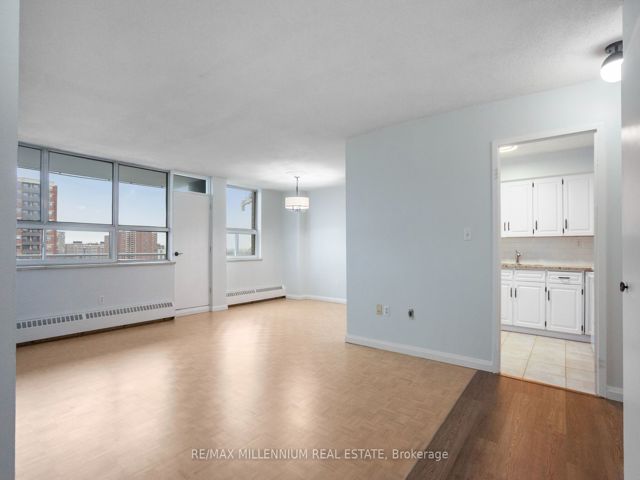 705 - 151 La Rose Ave