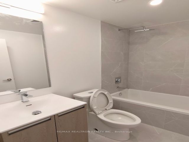 311 - 160 Kingsway Cres W