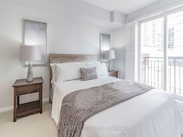 203 - 50 Joe Shuster Way