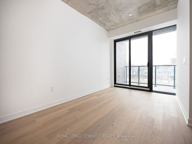 313 - 2625 Dundas St W