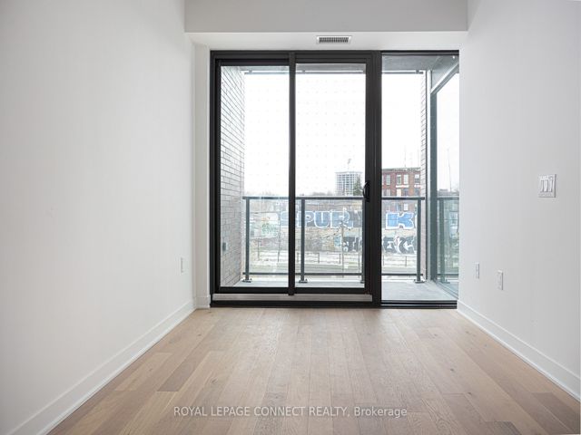 313 - 2625 Dundas St W