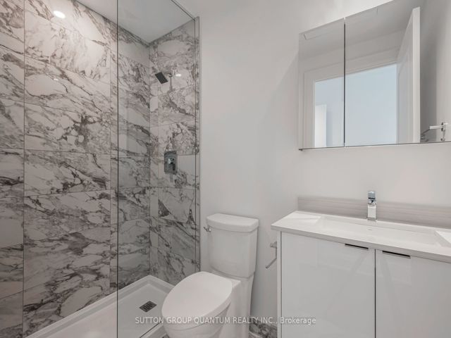 4211w - 1928 Lake Shore Blvd W