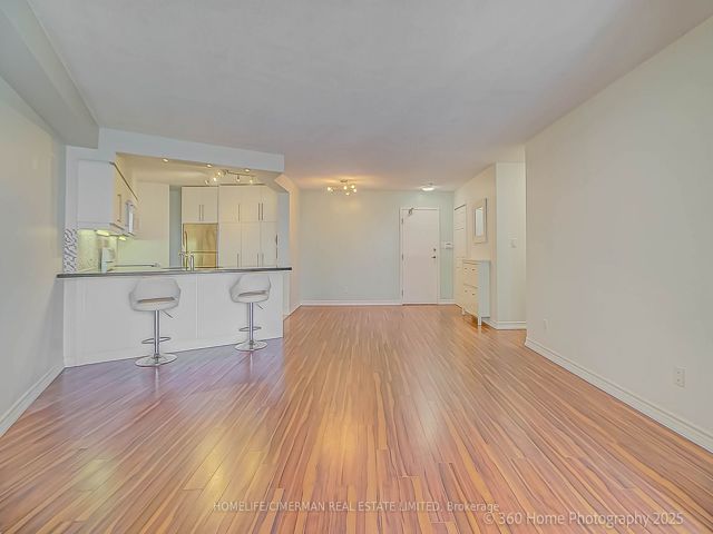 413 - 20 Southport St