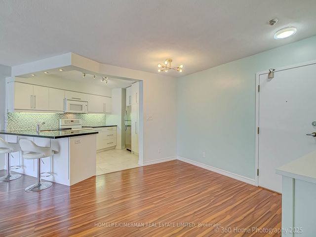 413 - 20 Southport St