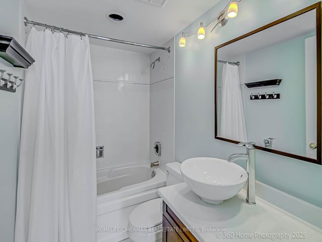 413 - 20 Southport St