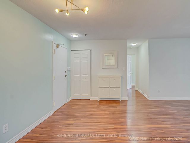 413 - 20 Southport St