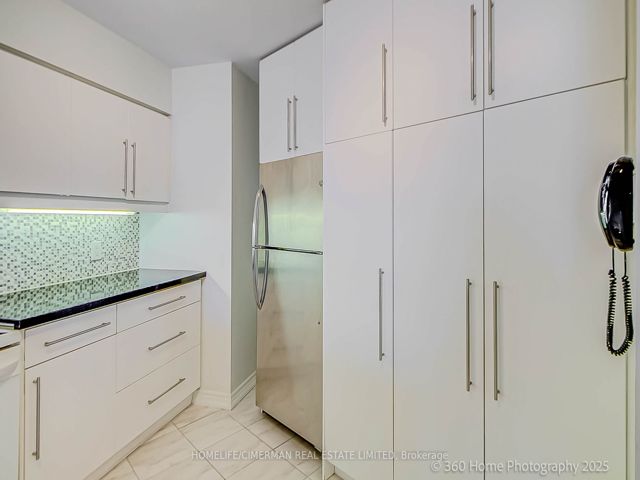 413 - 20 Southport St