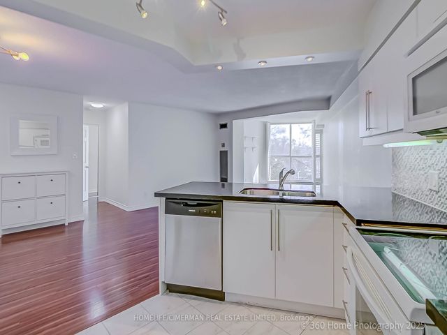 413 - 20 Southport St