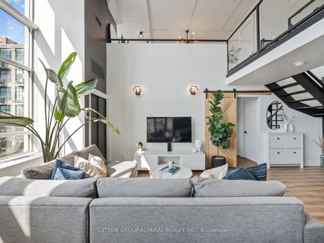 319 - 300 Manitoba St