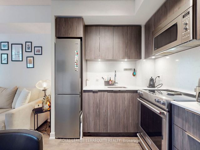 201 - 30 Samuel Wood Way