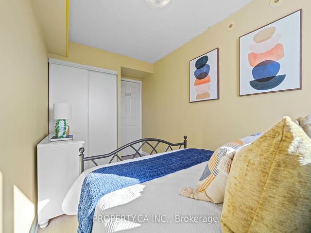 2026 - 3025 Finch Ave W