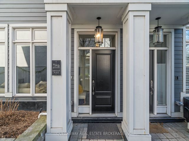 TH6 - 2067 Lakeshore Blvd