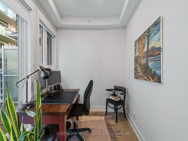 TH6 - 2067 Lakeshore Blvd