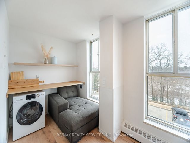 304 - 420 Mill Rd