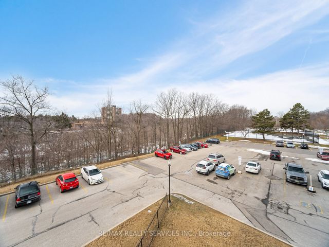 304 - 420 Mill Rd