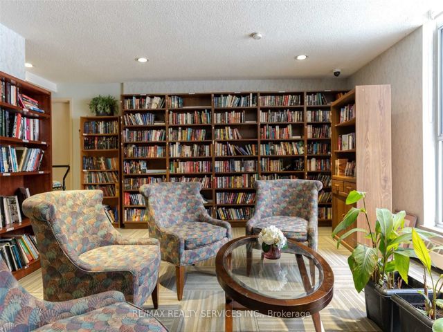 304 - 420 Mill Rd