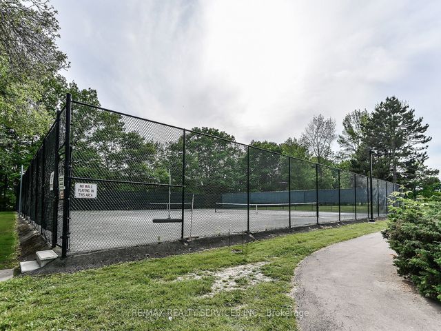 304 - 420 Mill Rd