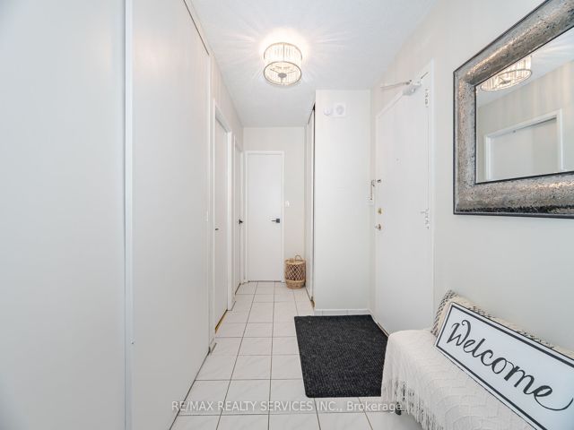 304 - 420 Mill Rd