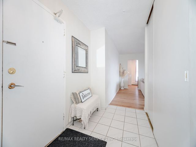 304 - 420 Mill Rd