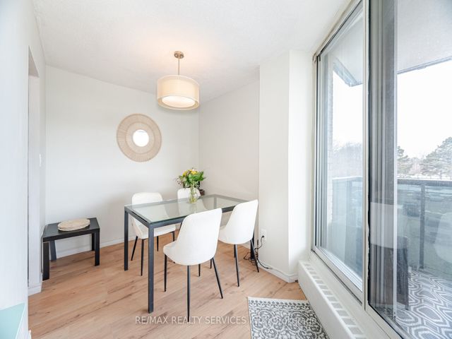 304 - 420 Mill Rd