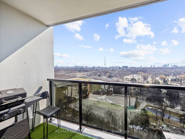 #1807 - 85 Emmett Ave S