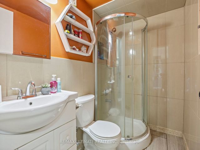 #1807 - 85 Emmett Ave S