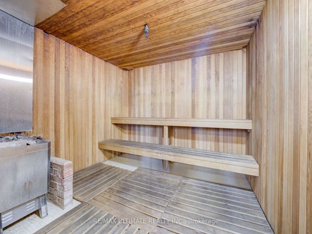 #1807 - 85 Emmett Ave S