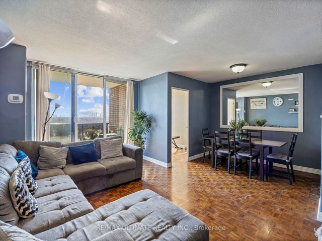 #1807 - 85 Emmett Ave S